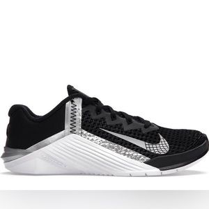 Nike Metcon 6 - Women’s (worn once!)